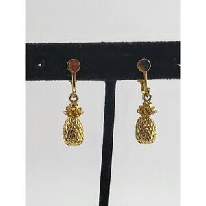 Vintage Gold Tone Pineapple Screw Back Dangle Earrings Lightweight